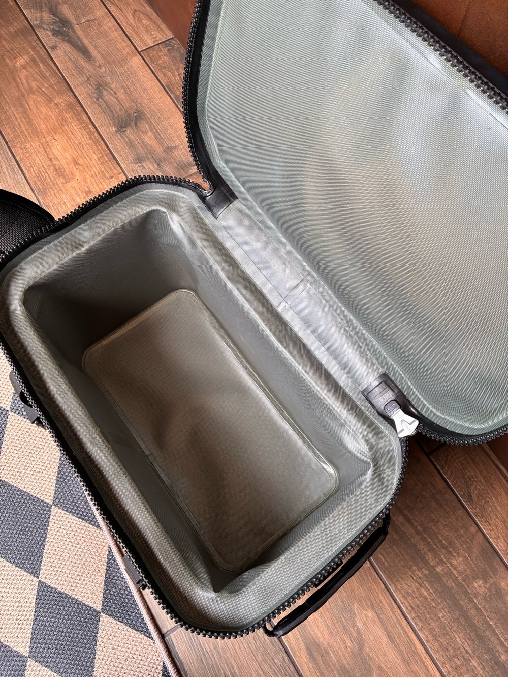 Pelican Soft Cooler - Picture 9 of 13